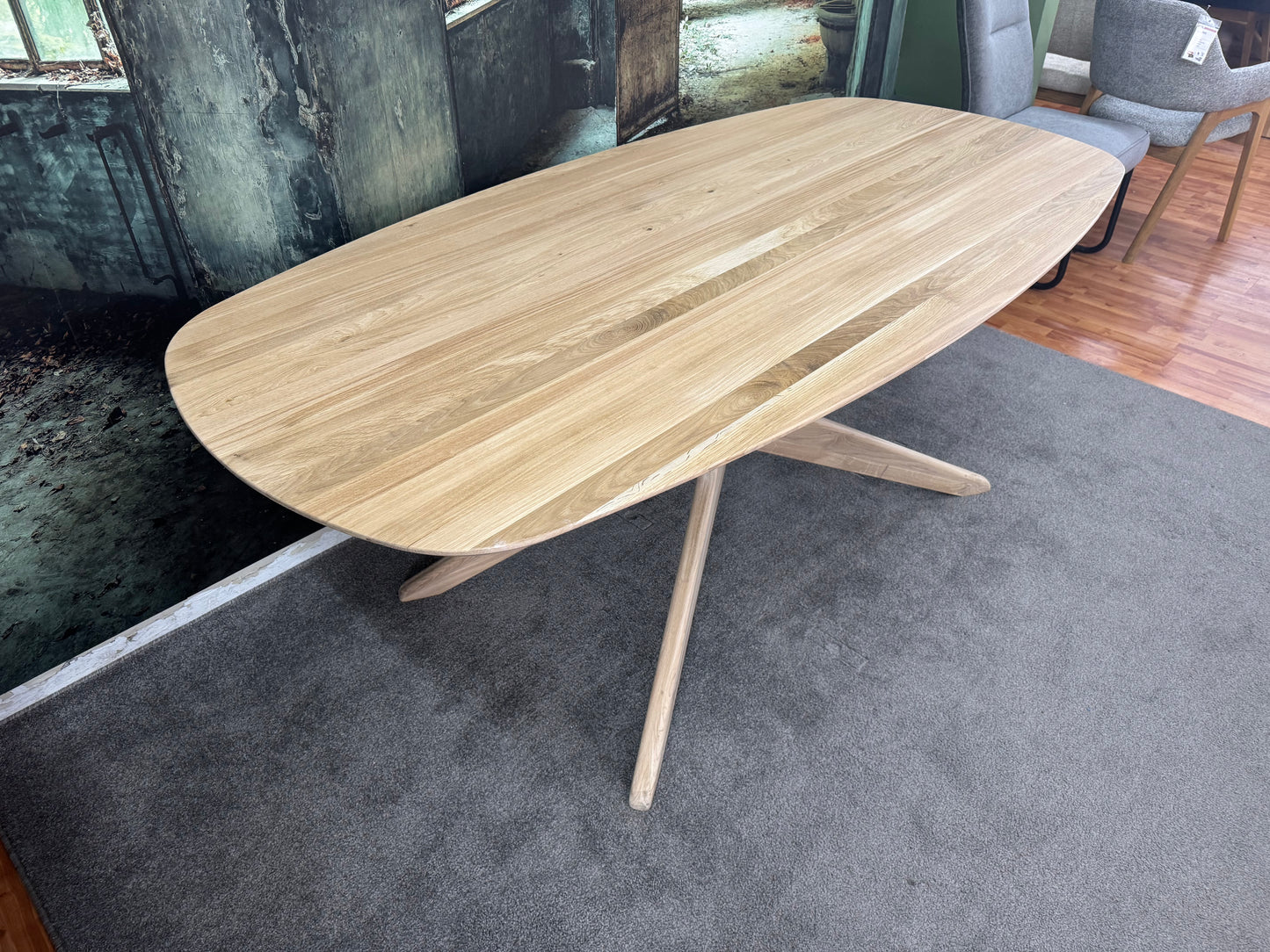 Esstisch Eiche Oval +Massivholz+Gestell-Massivholz  +verschiedene Gestelle  +Lieferbar in 2 Wochen