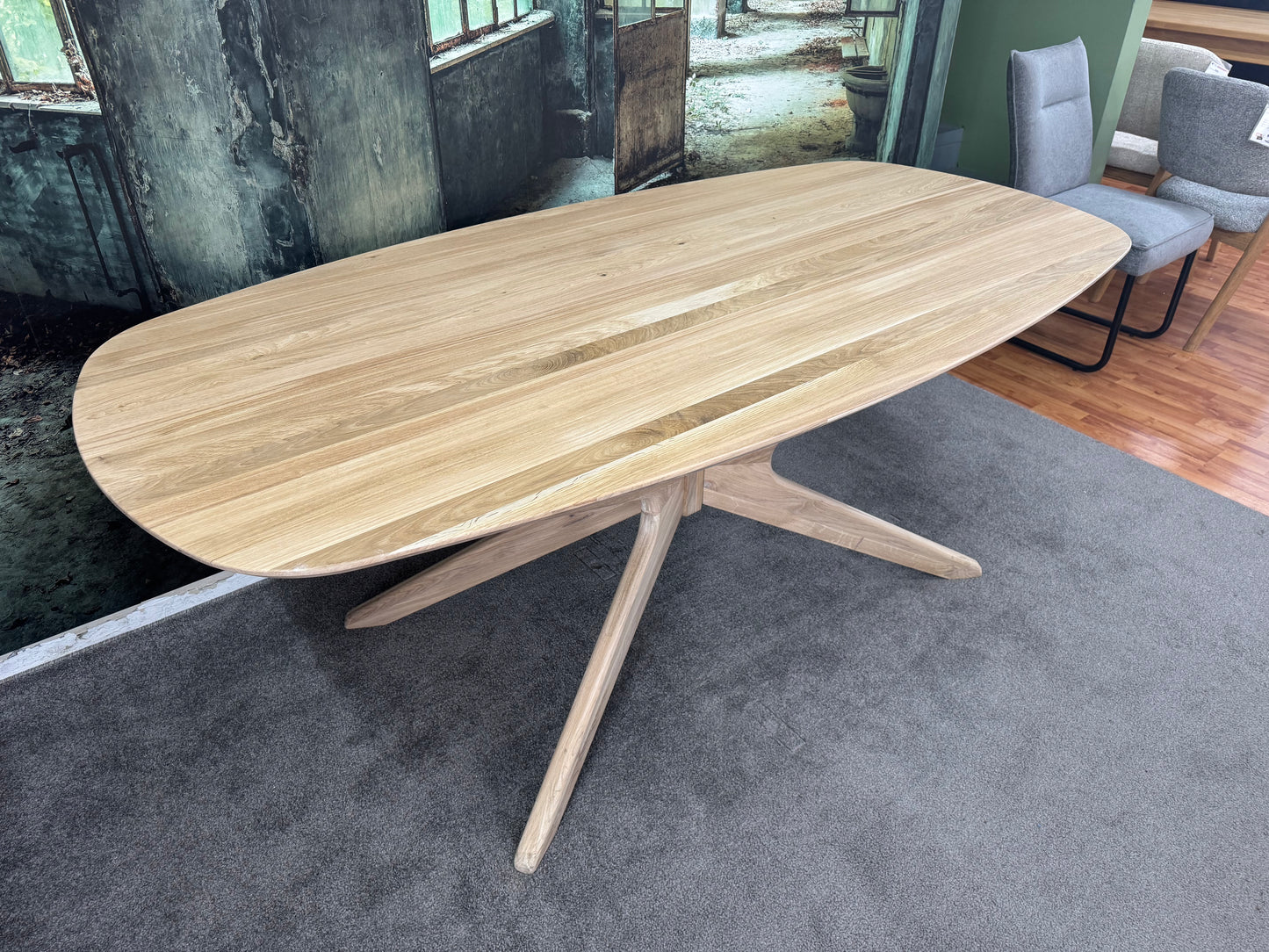 Esstisch Eiche Oval +Massivholz +Gestell-Massivholz +verschiedene Gestelle +Lieferbar in 2 Wochen