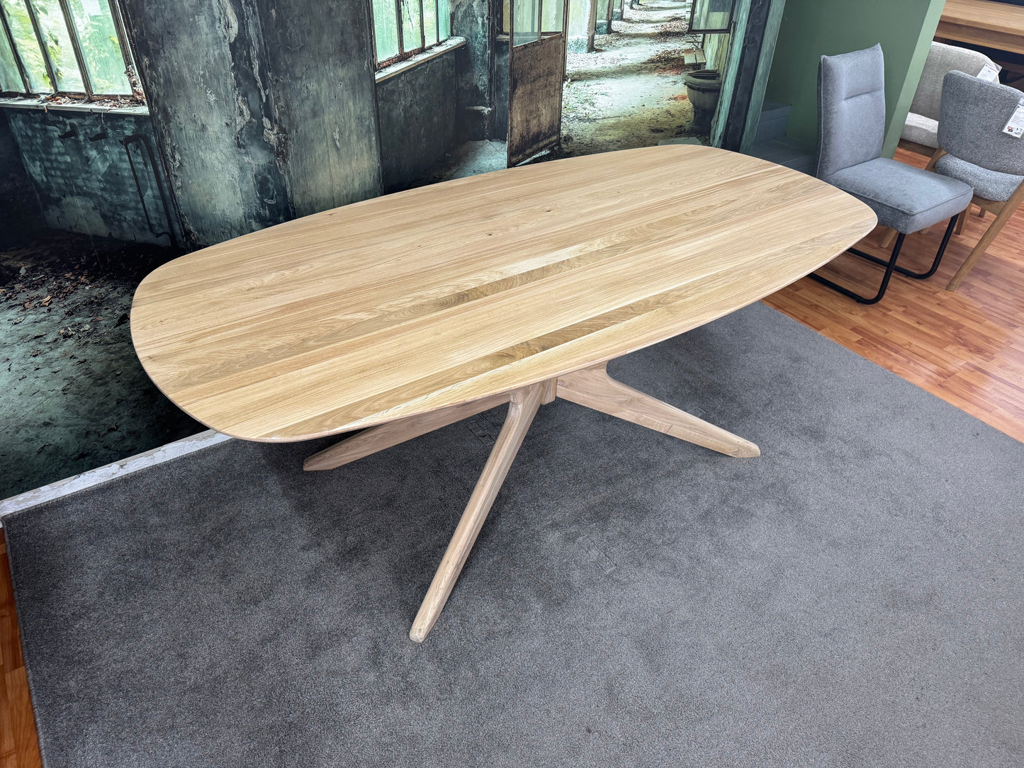 Esstisch Eiche Oval +Massivholz+Gestell-Massivholz  +verschiedene Gestelle  +Lieferbar in 2 Wochen