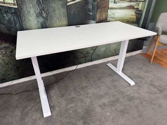 Schreibtisch +elektr. Höhenverstellung +Neu auf Lager