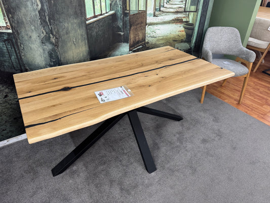 Esstisch Eiche +Epoxidharz +Vollmassiv +Baumkante +Neu auf Lager