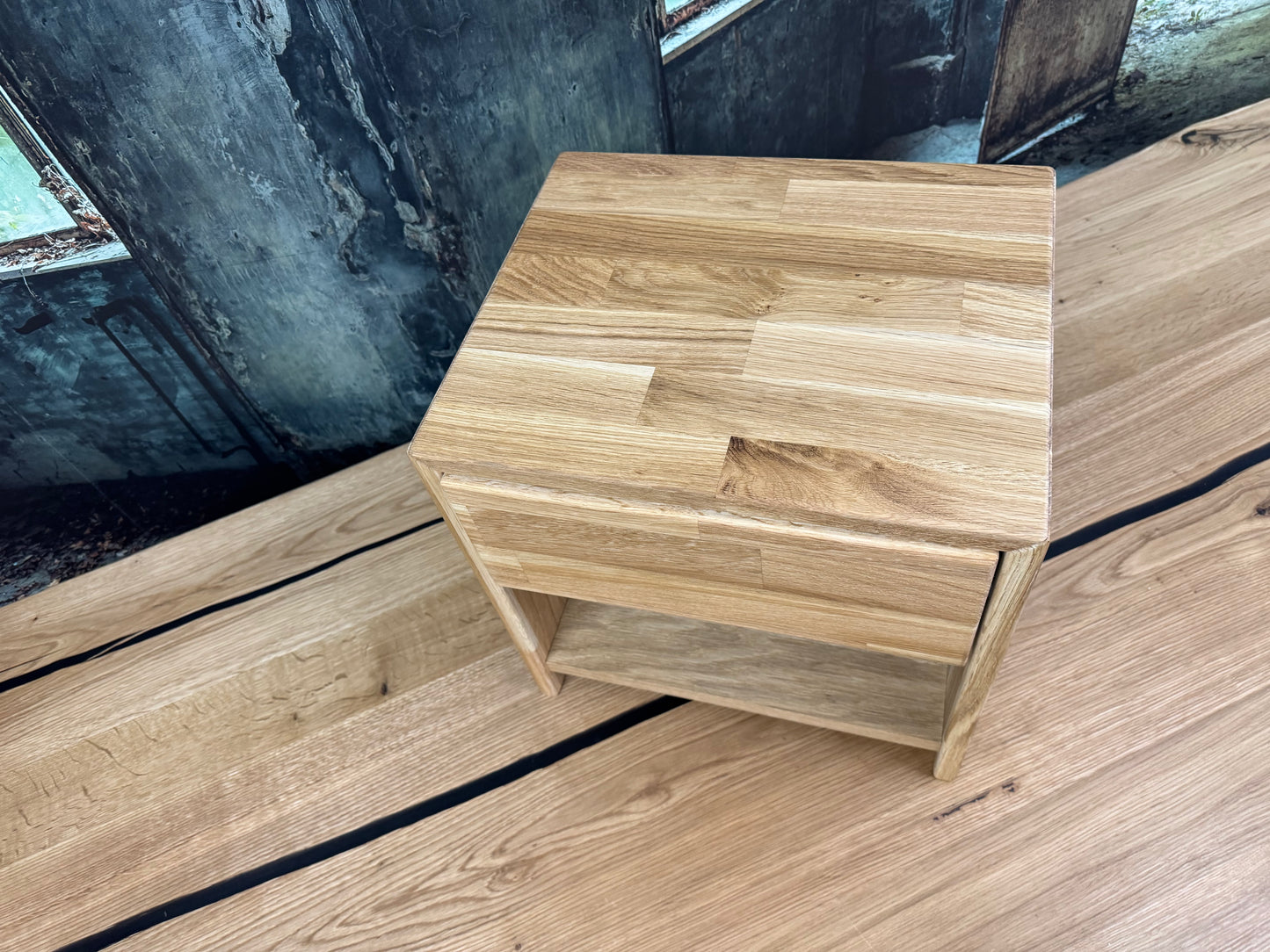 Nachttisch Kommode +Eiche +Massivholz +Ablageboden +Schubkasten +Neu auf Lager