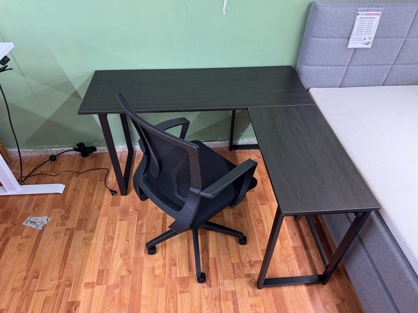 Schreibtisch Eckschreibtisch +inkl. Stuhl +Metallgestell +Neu auf Lager