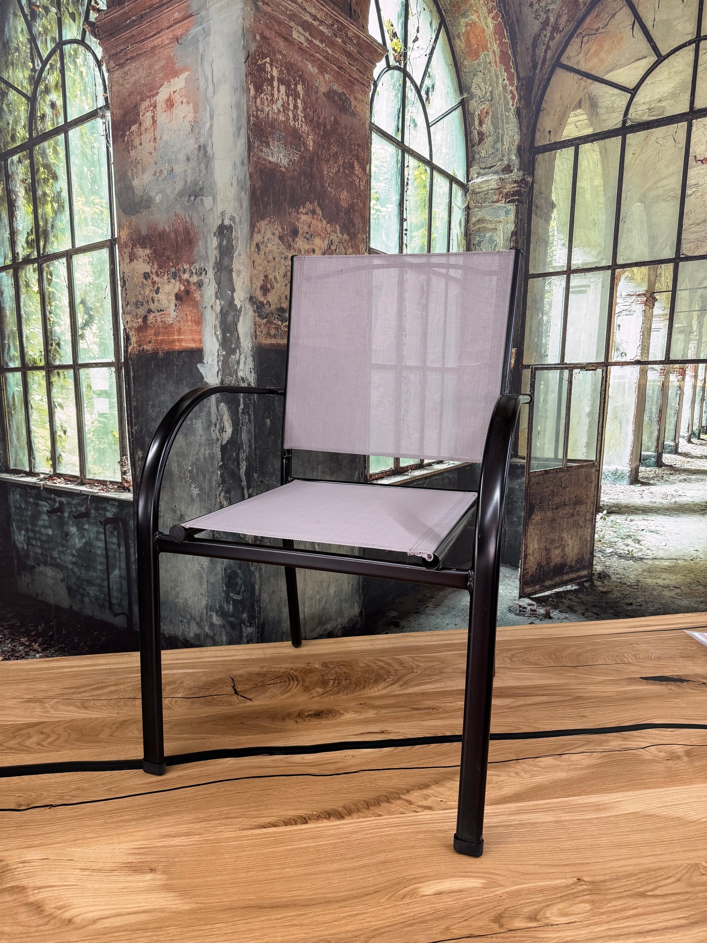 Stuhl Stapelstuhl +Metallgestell +zwei Farben erhältlich +Neu auf Lager