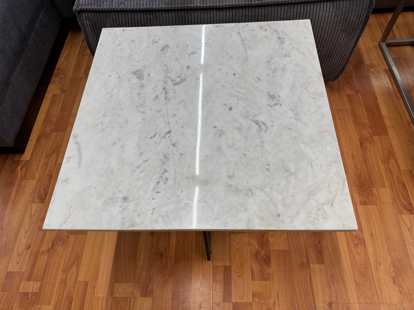 Couchtisch Wohnzimmertisch Beistelltisch +Marmorplatte +Metallgestell +Neu auf Lager