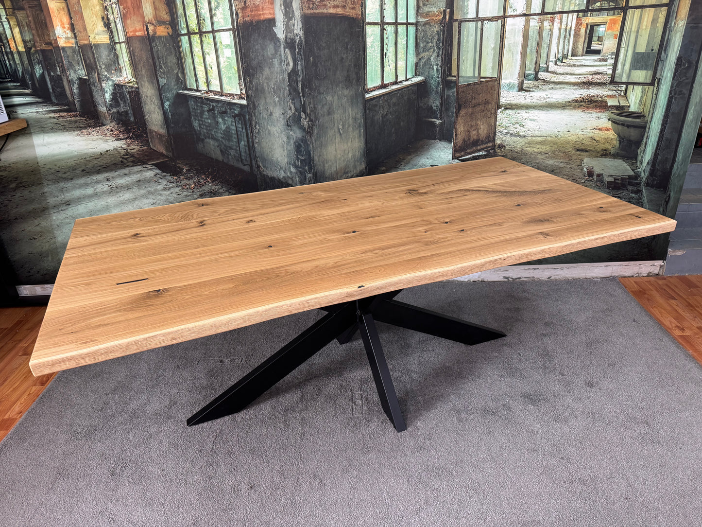 Esszimmertisch Esstisch Tisch +Vollmassiv Eiche +echte Baumkante +Spidergestell +verschiedene Größen +Neu auf Lager