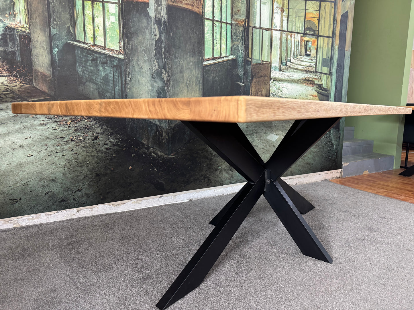 Esszimmertisch Esstisch Tisch +Vollmassiv Eiche +echte Baumkante +Spidergestell +verschiedene Größen +Neu auf Lager