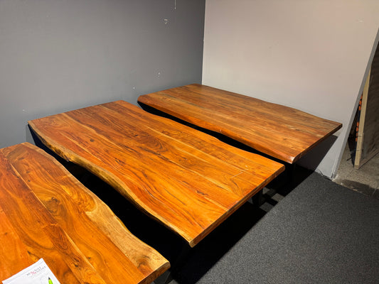 Esstisch Tisch Esszimmertisch +Akazie +Metallfüße +B-Ware +vers. Größen