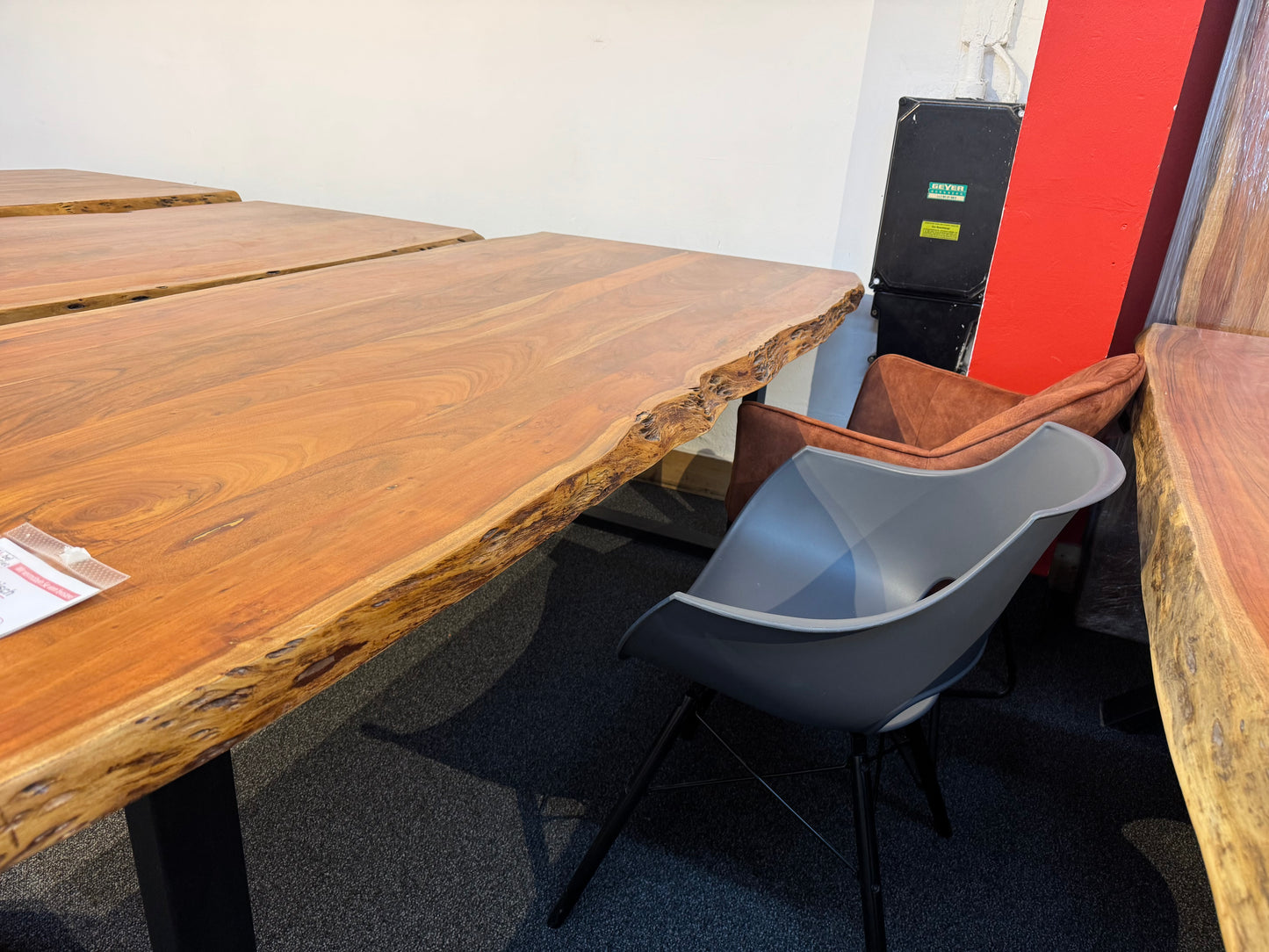 Esstisch Tisch Esszimmertisch +Akazie +Metallfüße +B-Ware +vers. Größen