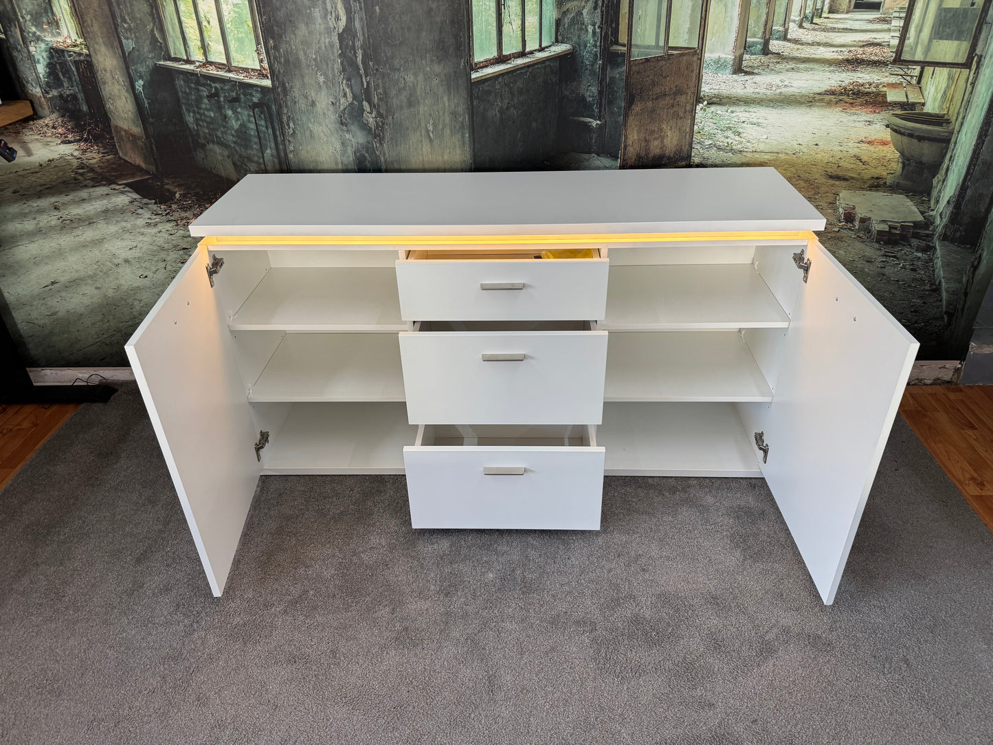 Highboard Kommode Sideboard +LED-Beleuchtung +Schubladen +vers. Modelle +Neu auf Lager