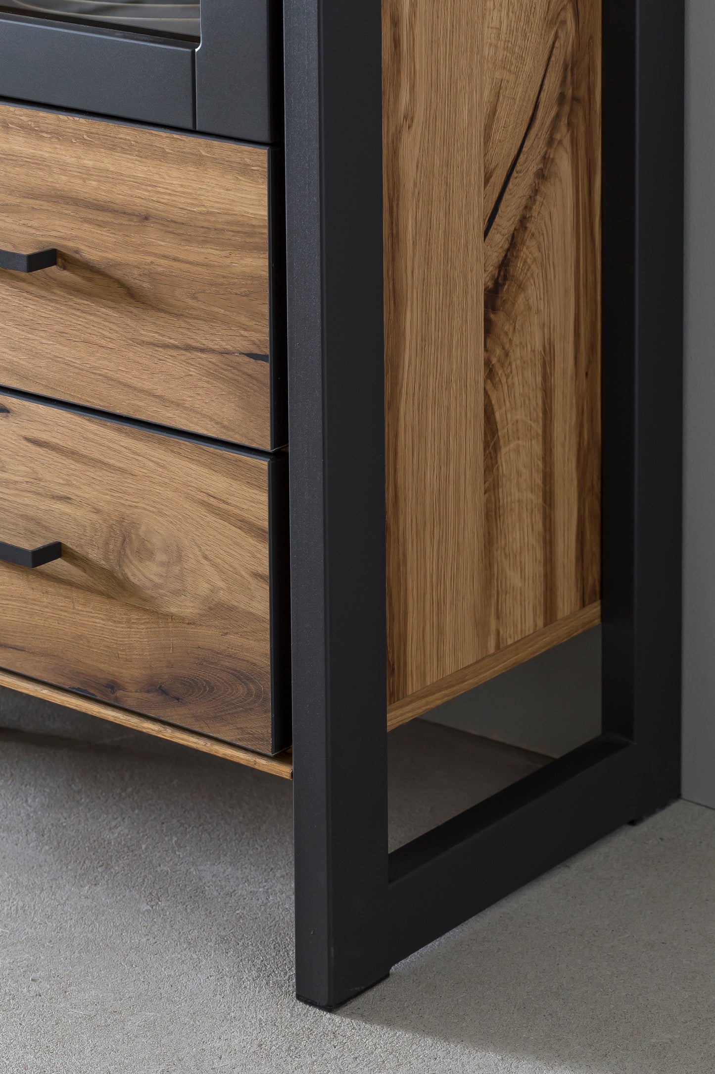 Kommode Vitrine Highboard -> Soft-Close  Balkeneiche furniert