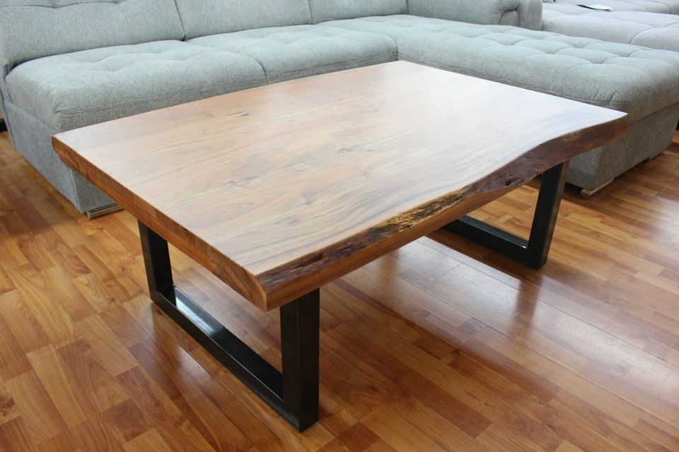 Couchtisch + Massivholz Akazie + Baumkante + Metall Gestell