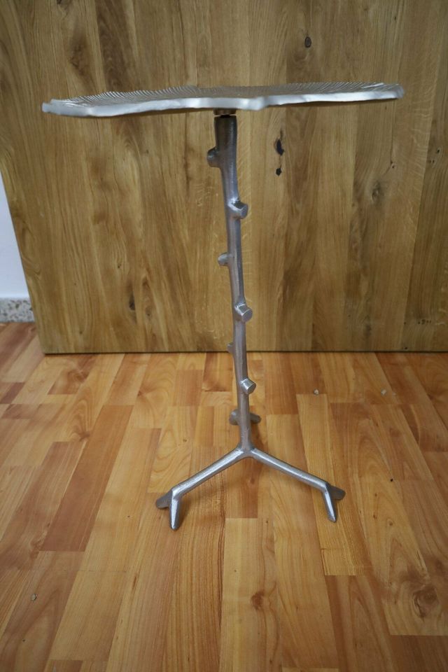 Beistelltisch + Metall Gestell