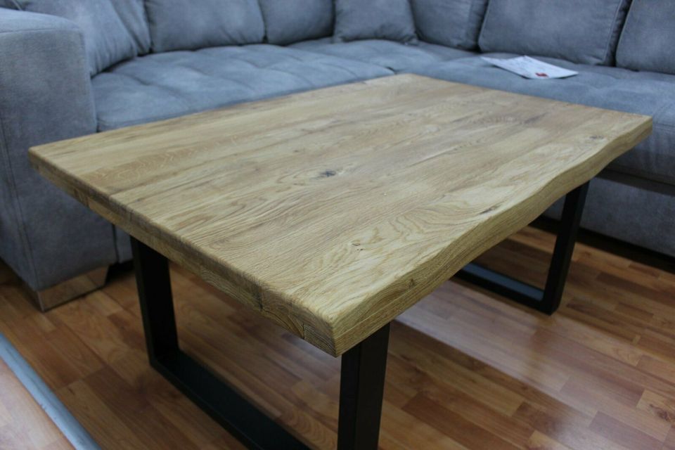 Couchtisch + Massivholz + Metall Gestell + Baumkante