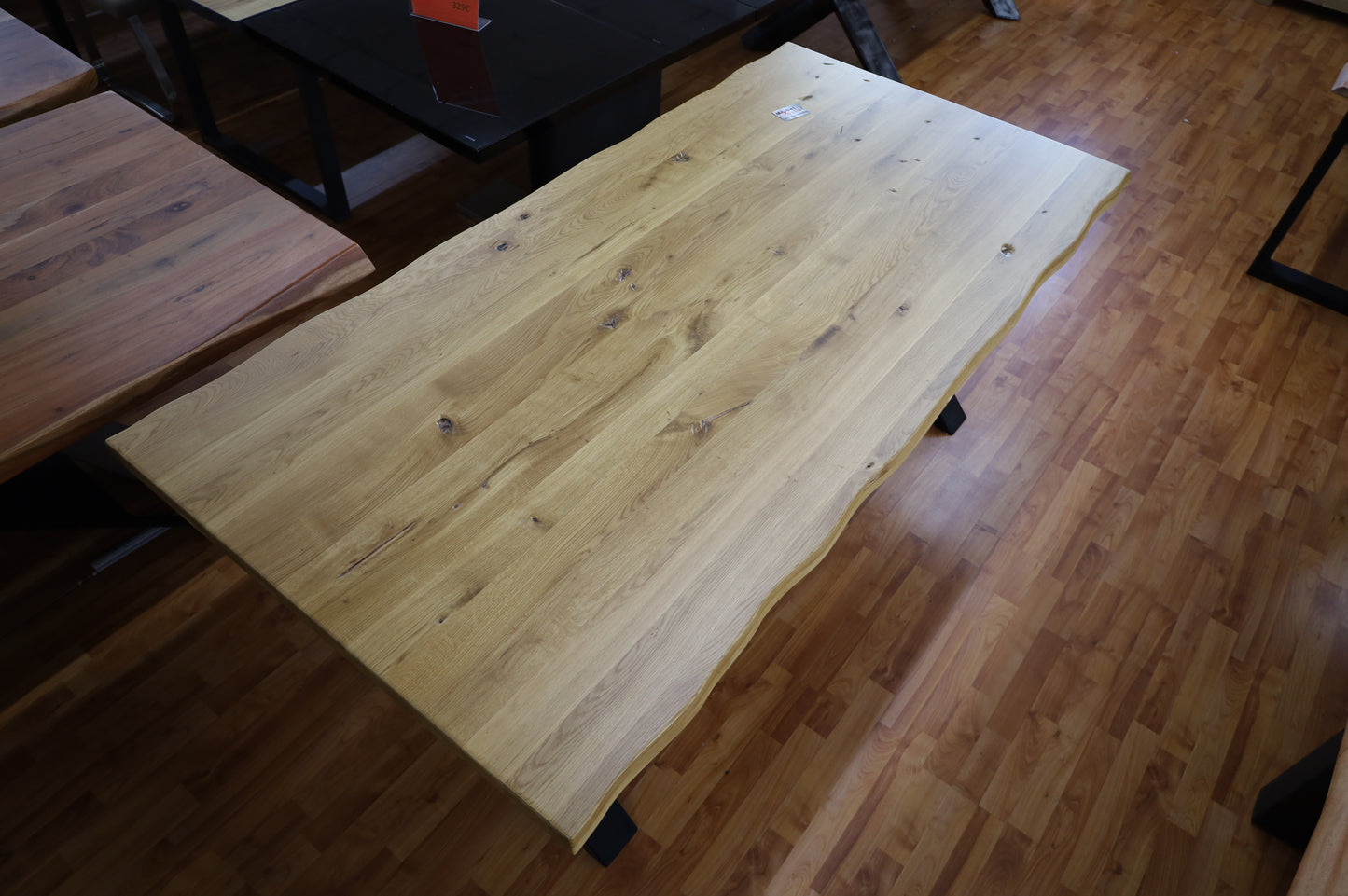 Esstisch Tisch + Massivholz Alt Eiche + Gewachst + Baumkante