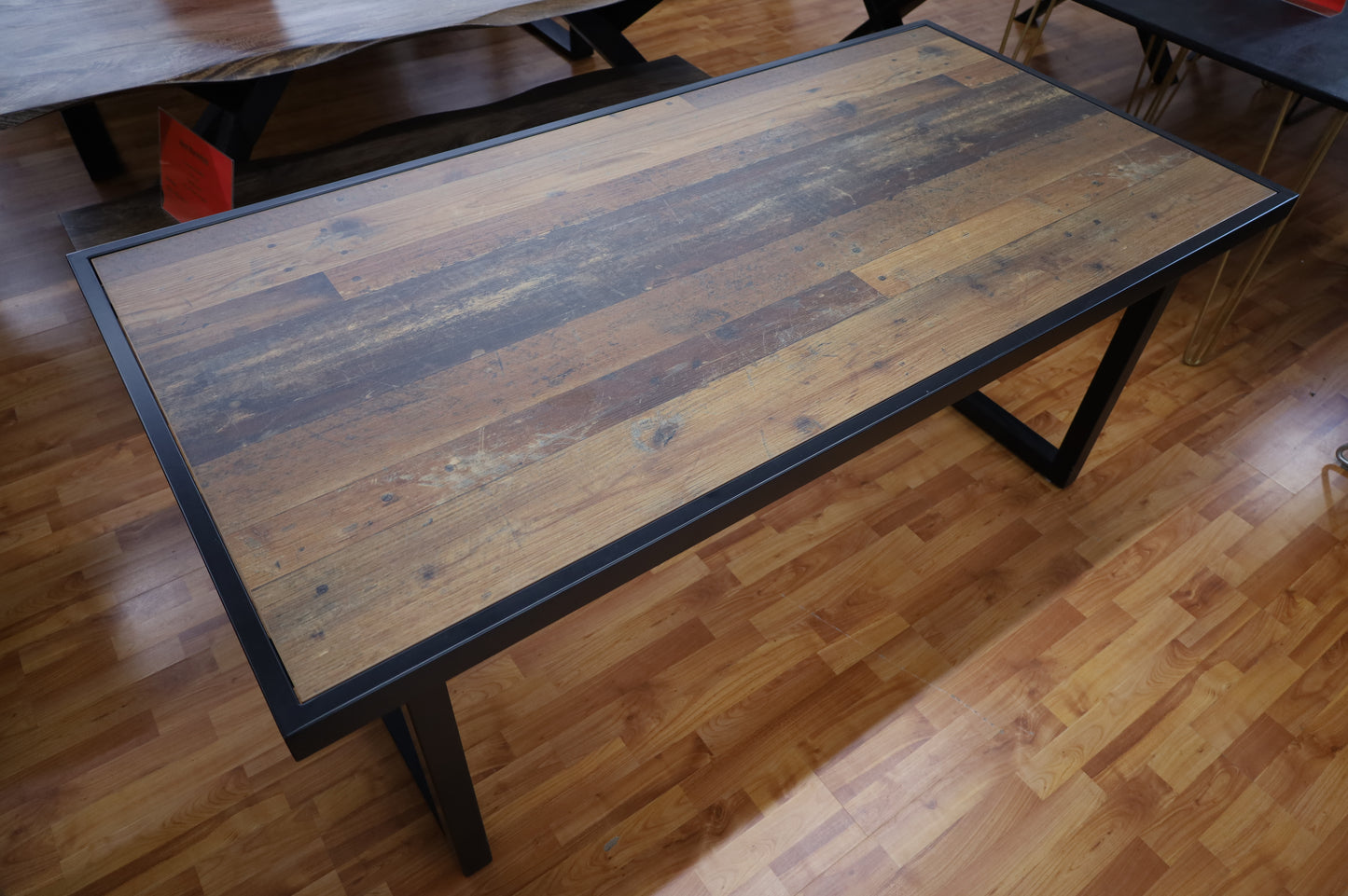 Esstisch Tisch + Holz Optik + Metall Rahmen + NEU auf Lager