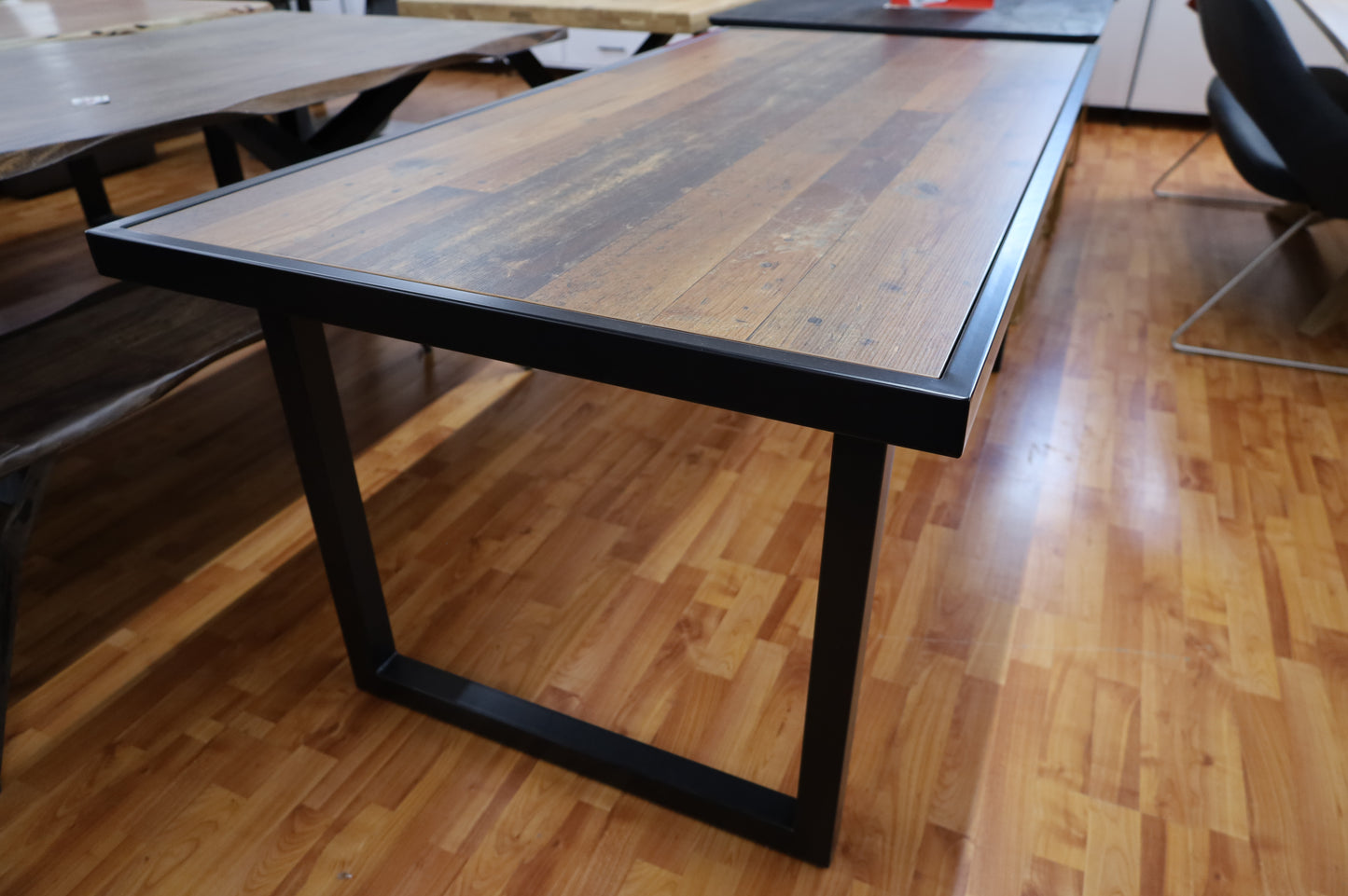 Esstisch Tisch + Holz Optik + Metall Rahmen + NEU auf Lager