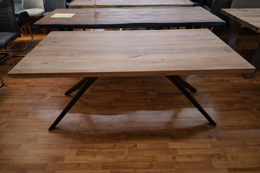 Esstisch Tisch + Massivholz Akazie + DesignerGestell + Neu auf Lager