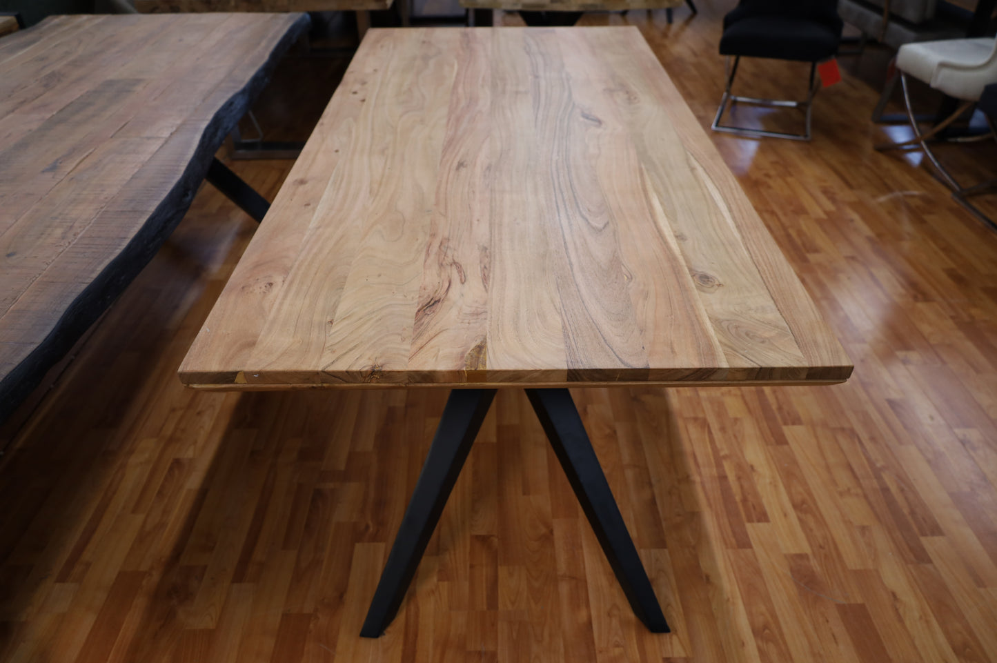 Esstisch Tisch + Massivholz Akazie + DesignerGestell + Neu auf Lager
