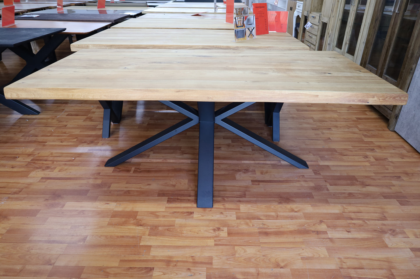 Esstisch Tisch + MASSIVHOLZ Eiche + Baumkante + Spider Gestell