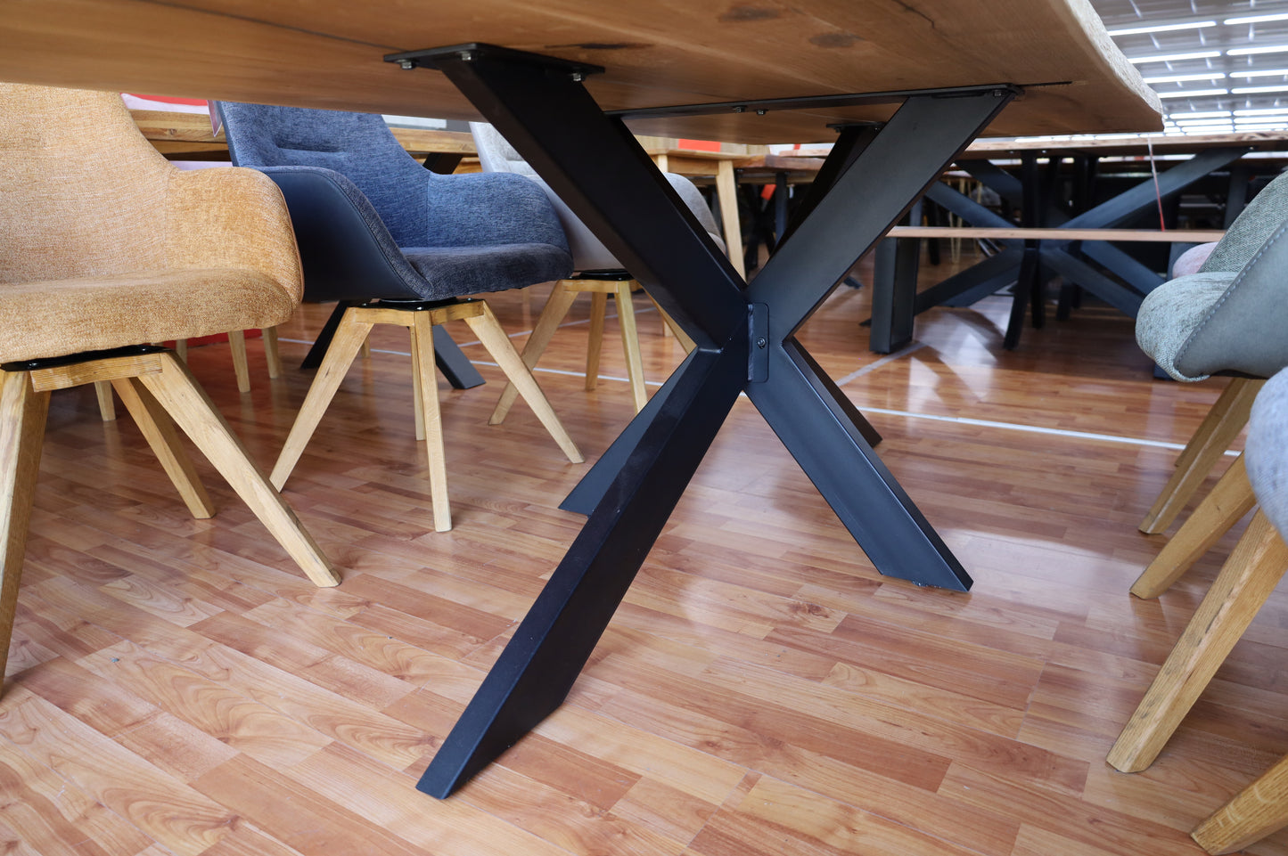 Esstisch Tisch +Massivholz Eiche VOLL 4cm +Baumkante +Epoxidharz