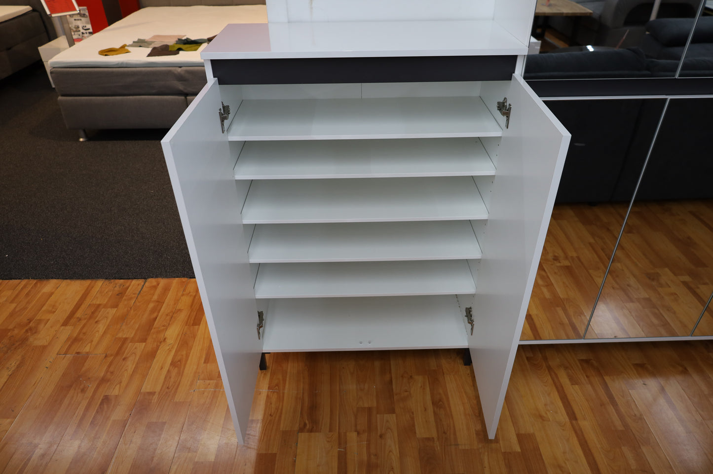 Schuhschrank kommode + Hochglanz + Fachböden