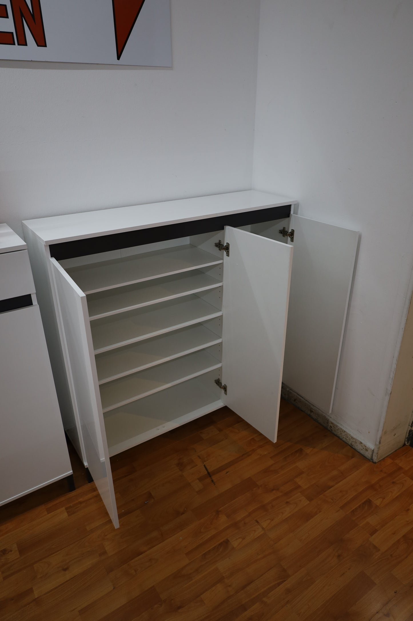 Schuhschrank kommode + Hochglanz + Fachböden