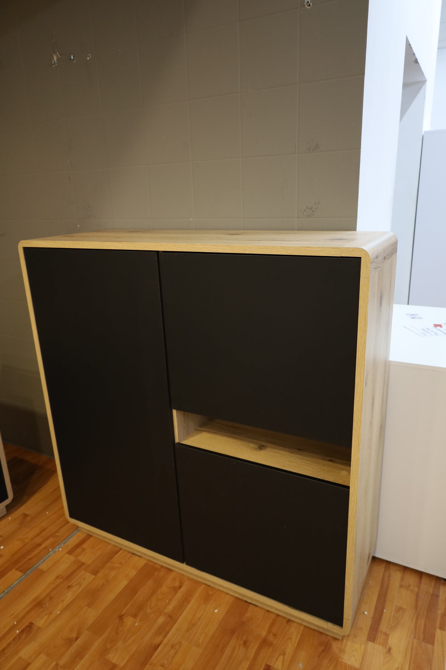 Hochkommode Kommode Vitrine +Einlegebodenkanten +Soft Close