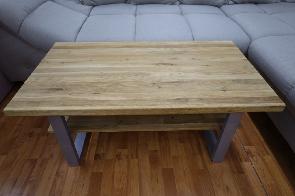 Couchtisch + Massivholz Eiche + NEU auf Lager + Ablage